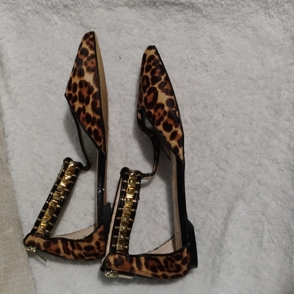 Banana Republic Leopard Print Studded Women's Flats